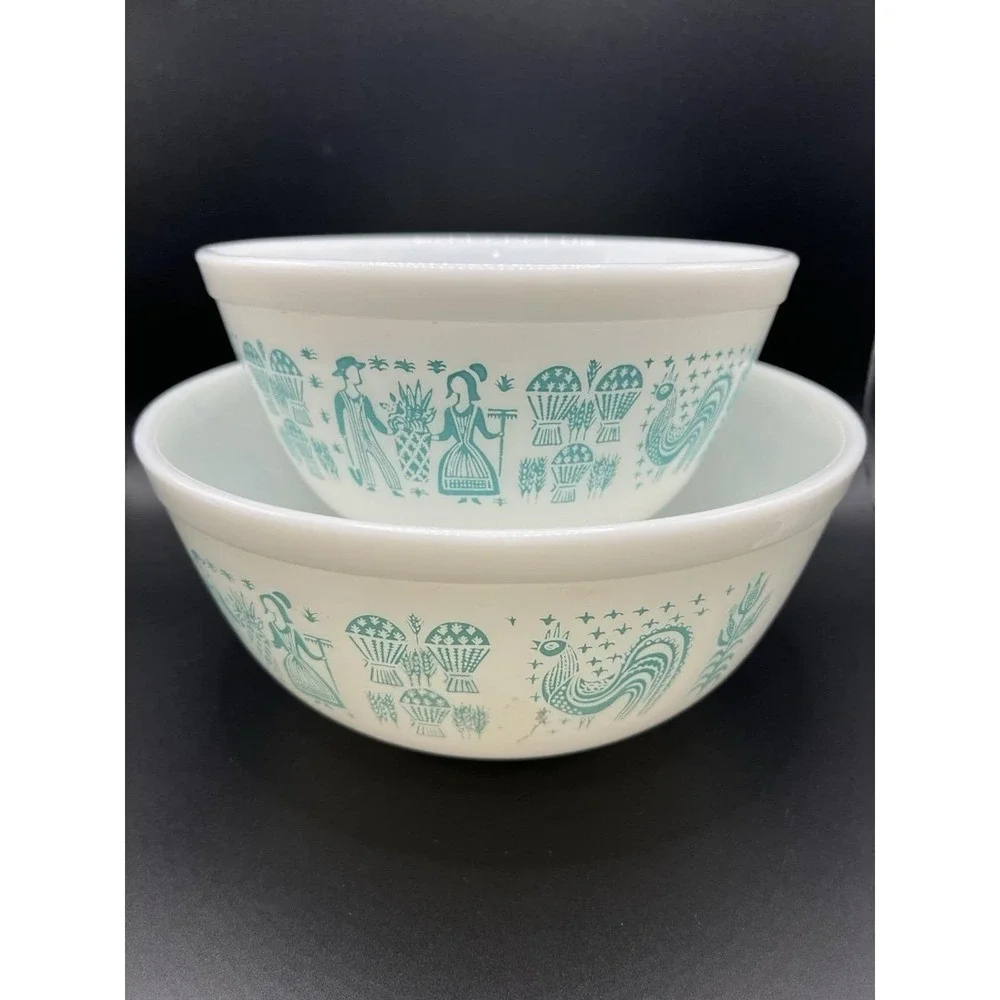 Pyrex Turquoise Amish Butterprint Mixing Bowls Big and Small Set of 2 401&403